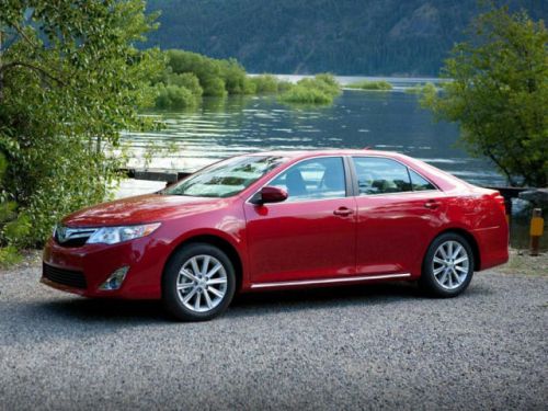 2013 toyota camry le
