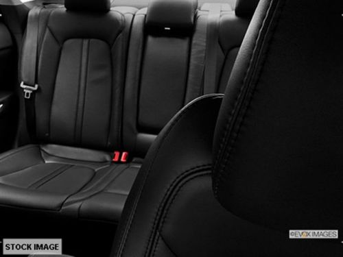 2014 lincoln mkz base