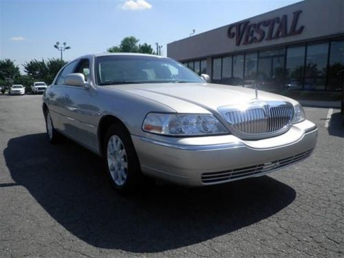 2007 lincoln town car signature limited
