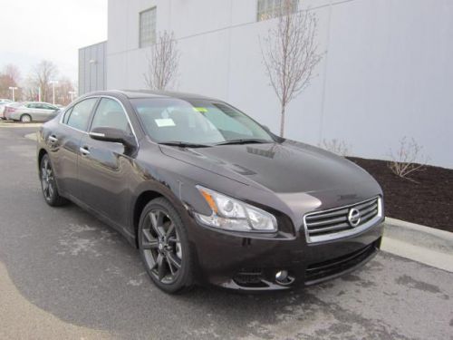 2014 nissan maxima sv