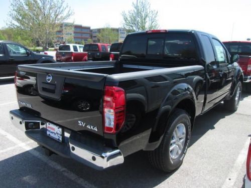 2014 nissan frontier sv