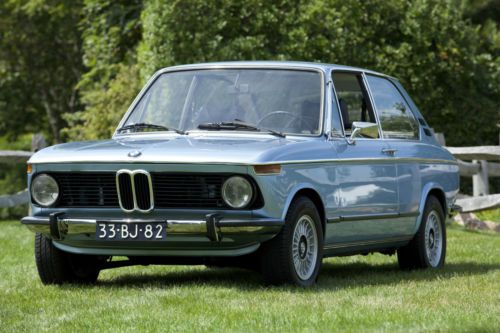 1974 bmw 2002 base sedan 2-door 2.0l