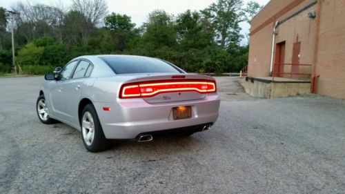 2011 Dodge Charger Police package - V - 8  Hemi  - Interceptor NICE !!!, image 2