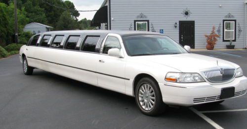 2003 Lincoln Town Car 180' Stretch Limousine White/Black Top, US $26,000.00, image 2