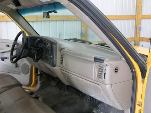 2001 Silverado 2500 HD 6.0 LTR engine 48,000 Miles. 2nd Owner Super clean., image 24