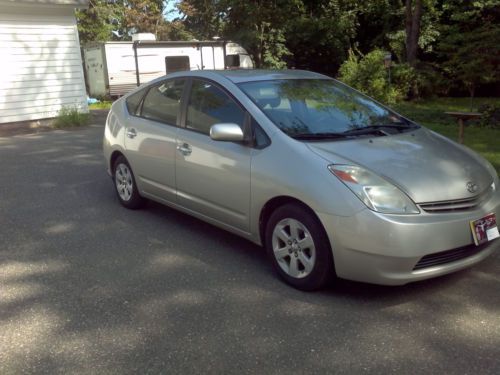 2005 toyota prius, silver  no reserve