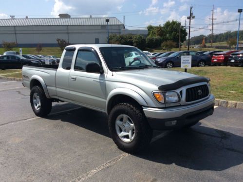 2003 toyota tacoma dlx extended cab pickup 2-door 3.4l