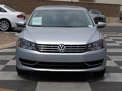 12 passat sel 47k miles leather heated seats sun roof navi non-smoker financing