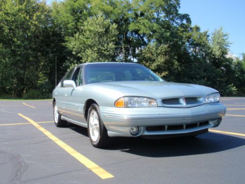 1997 pontiac bonneville se sedan 4-door 3.8l