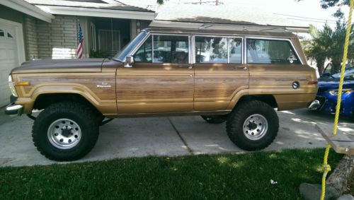 Jeep wagoneer 4x4  1986-lifted