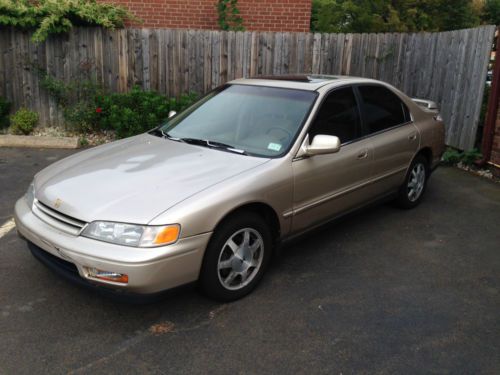 1994 honda accord ex sedan 4-door 2.2l