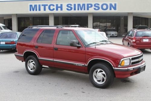 1995 chevrolet blazer lt 4x4   2-owner perfect georgia carfax  only 54k miles!!