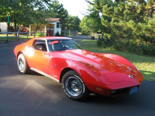 1974 chevrolet corvette stingray with t-tops