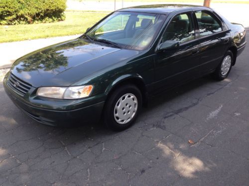 1999 toyota camry le, 4cyl super clean!! wow! needs nothing!! export ready!