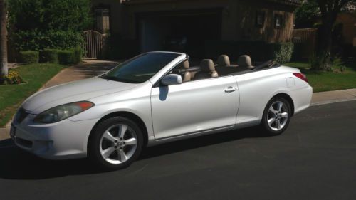 2005 toyota solara sle convertible 2-door 3.3l. 2+ years left on warranty