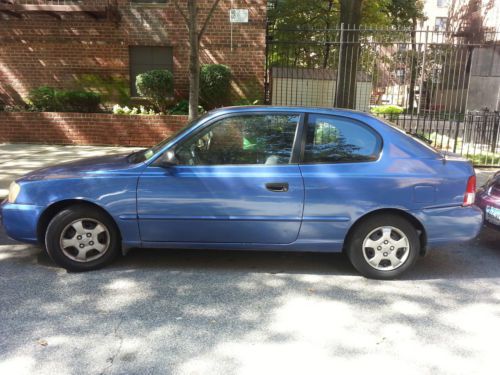 2001 hyundai accent gs hatchback 3-door 1.6l