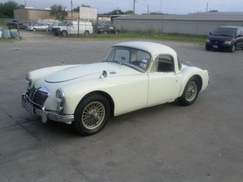 1960 mg mga old english white