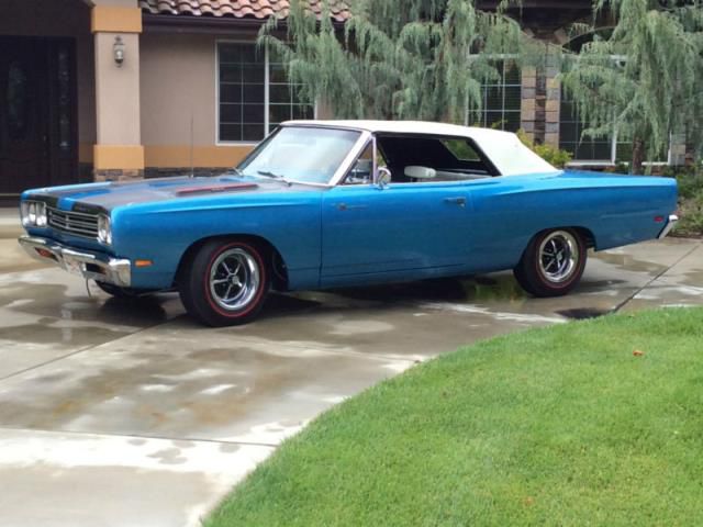 Plymouth road runner 383magnum convertible