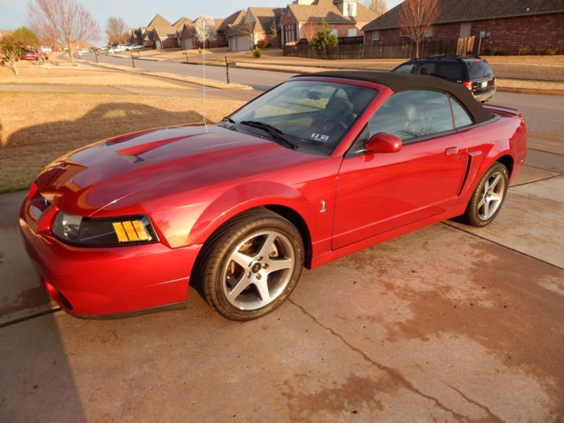 2003 ford mustang