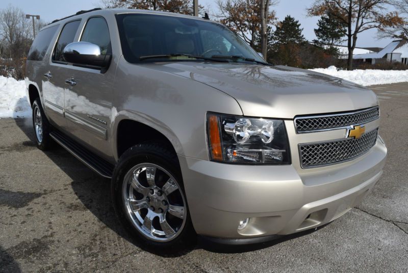 2013 chevrolet suburban 4wd lt-edition  sport utility 4-door