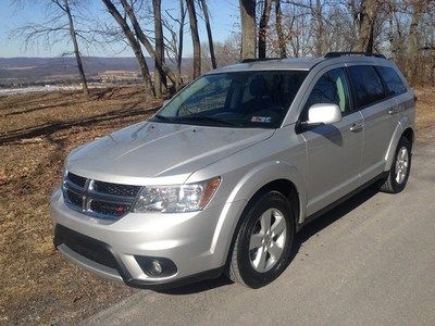Price leader!  journey!  awd!  brand new tires!  sxt!  one owner!