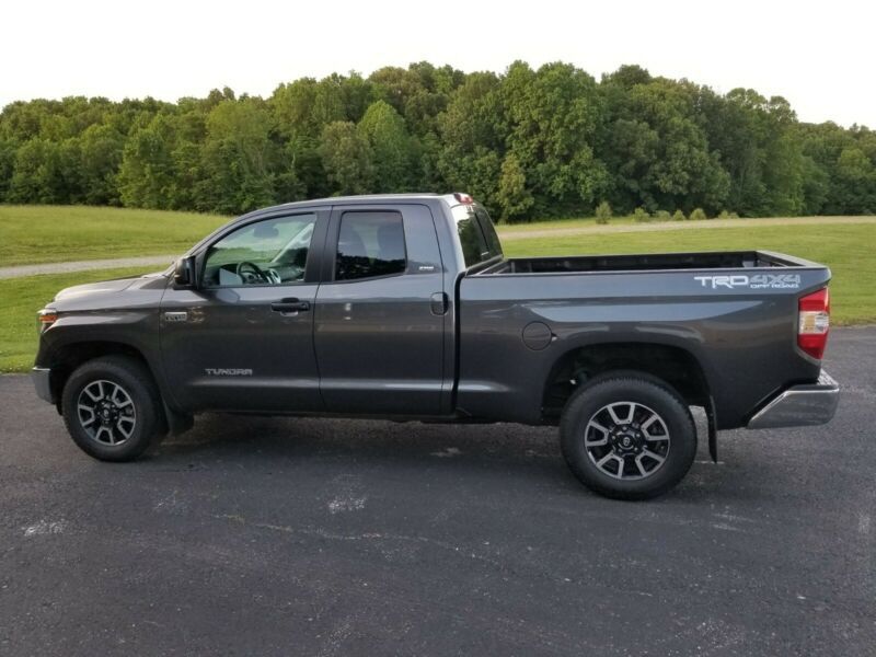 2018 toyota tundra sr5 double cab trd off road