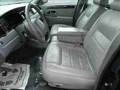 One Owner Signature Series Plush Leather Great Tires Runs Great CD Changer, image 4