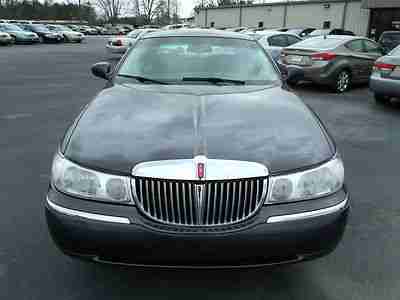 One Owner Signature Series Plush Leather Great Tires Runs Great CD Changer, image 7