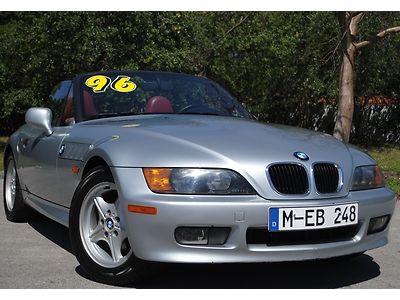 1996 bmw z3 1.9l 4cyl, convertible 2 drs, 5 spd manual, clear title, no reserve.