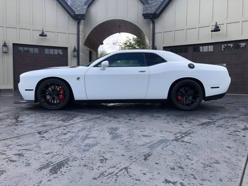 2016 dodge challenger srt hellcat