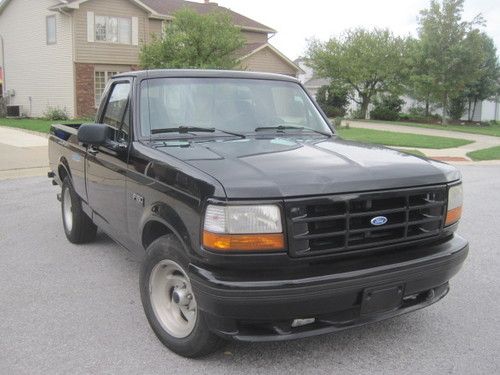 1995 ford f-150 lightning svt black