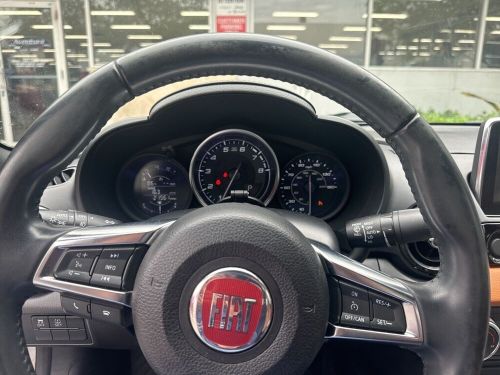 2017 fiat 124 spider lusso