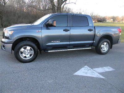 07 toyota crew max sr5/trd...this truck is a cut above...call now..the right 1!!