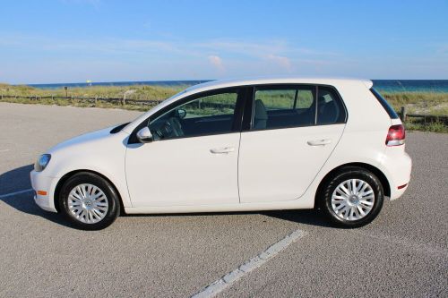 2013 volkswagen golf 2.5l pzev 4dr hatchback 6a