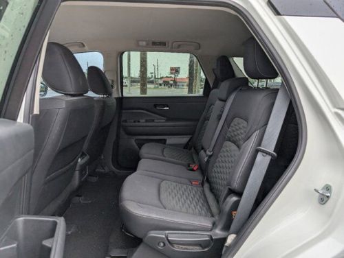 2022 nissan pathfinder s