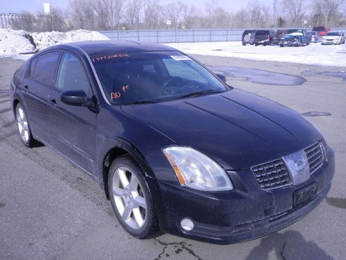 2005 nissan maxima se sedan 4-door 3.5l