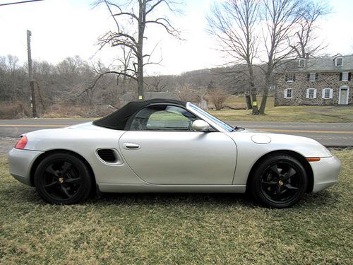 2001 porsche boxster roadster convertible 2-door 2.7l low miles and no reserve