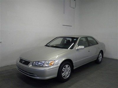 2001 toyota camry  **no reserve **