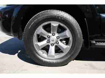 Limited 4X4 V8 SUV 4.7L CD Leather Sunroof Heated Seats Dual Climate Tow Package, image 9