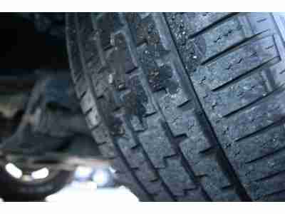 Limited 4X4 V8 SUV 4.7L CD Leather Sunroof Heated Seats Dual Climate Tow Package, image 16