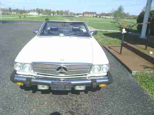 Sharp Mercedes 380 SL 1984, image 2
