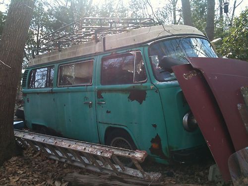 1979 volkswagon bus with all extra work
