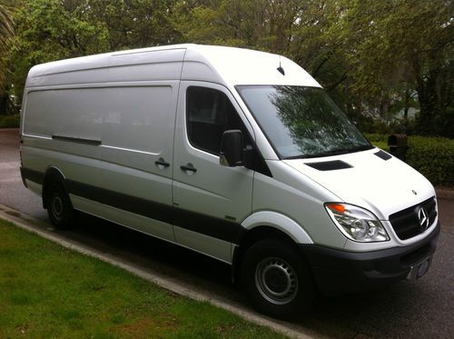 Sprinter cargo van white diesel very clean low miles