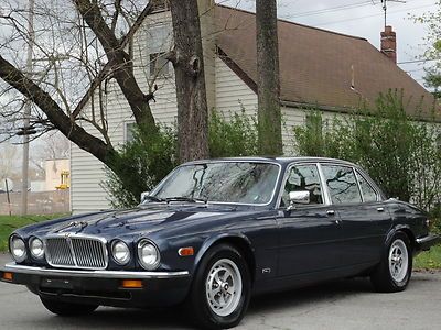 No reserve rare no rust original low miles sunroof extra clean runs drives great