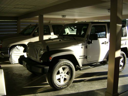 2012 jeep wrangler sport sport utility 2-door 3.6l