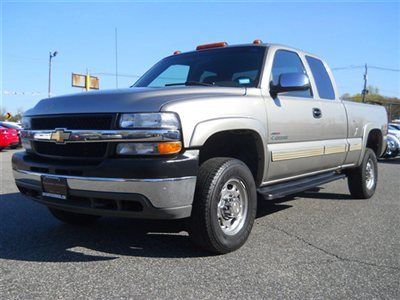 We finance! extended cab 4x4 ls duramax turbo diesel only 72k 1owner maintained