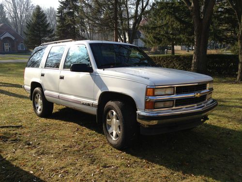 1995 chevrolet tahoe ls sport utility 4-door 5.7l