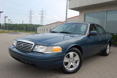 2011 ford crown victoria lx sedan 4-door 4.6l