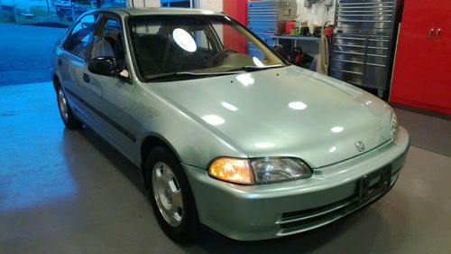 Honda civic one of a kind 1993 civic 4 door 113,000 original miles automatic