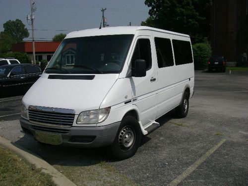 2003 dodge sprinter 2500 base standard cargo van 3-door 2.7l